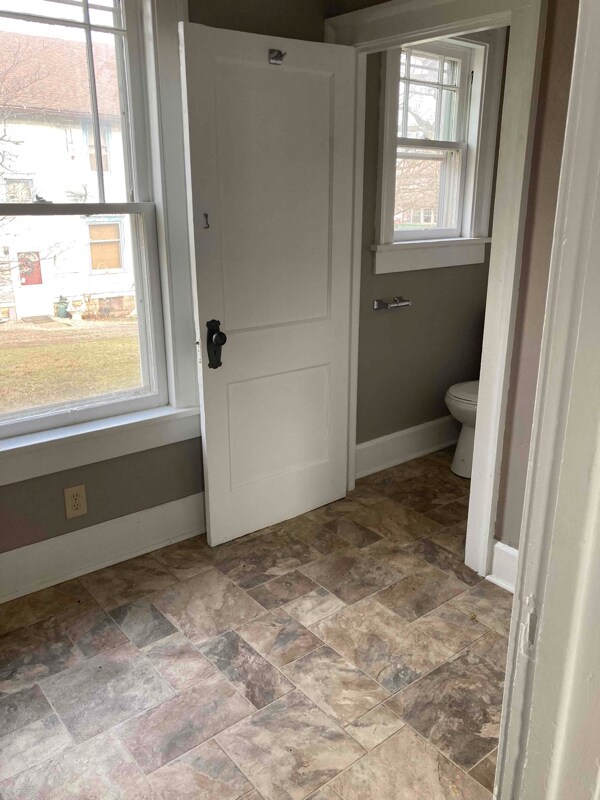 Building Photo - 153 Western Ave