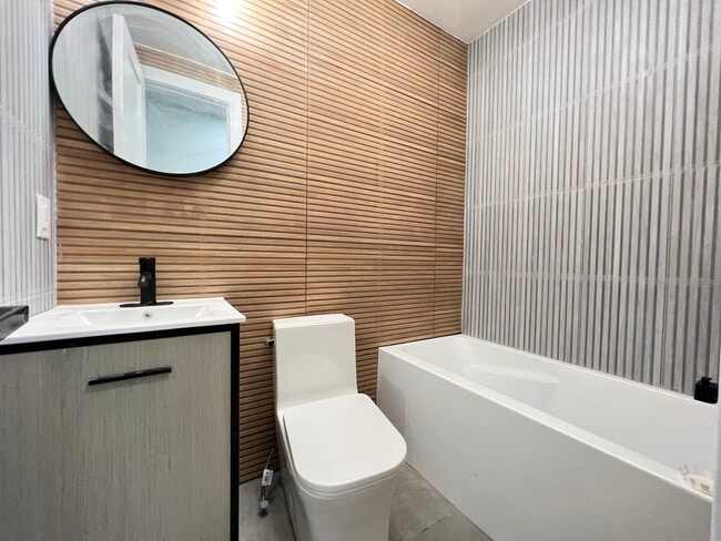 50 Jordan Ave 1R - 53 Jordan Ave