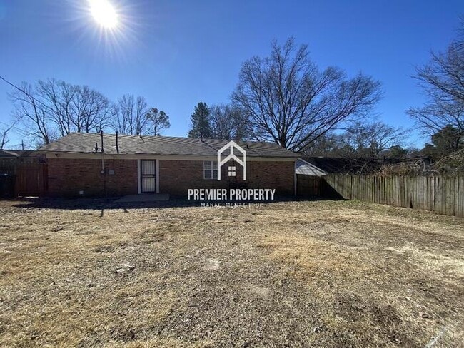 Building Photo - 3784 Kipling Ave