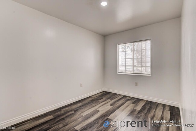 Building Photo - 2 br, 1 bath Triplex - 1948 Cherry Avenue,...