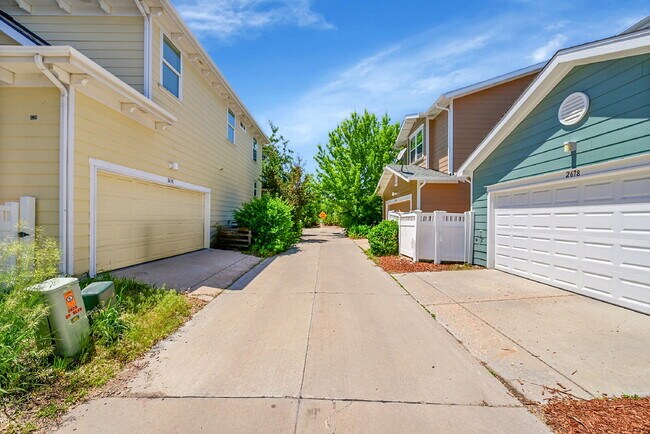 Building Photo - $3,000.00 - 3 Beds, 2.5 Baths Single Famil...