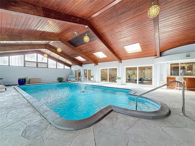 Building Photo - 8693 15th St N