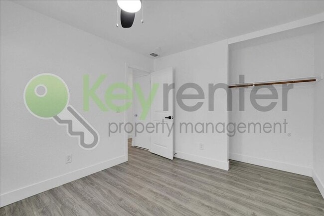 Building Photo - 5631 Mt Everest Ct