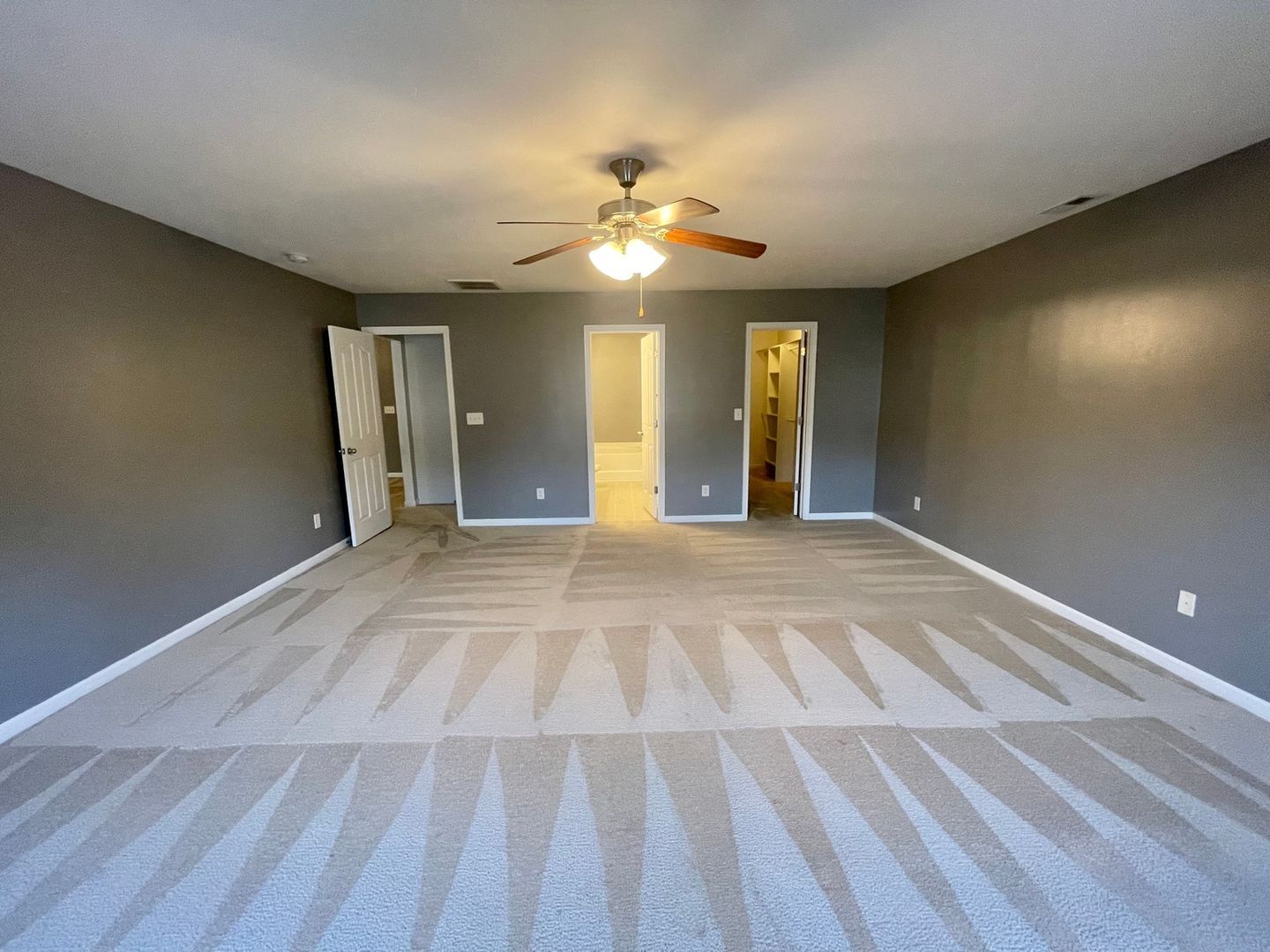 Building Photo - 5537 Stowe Derby Dr