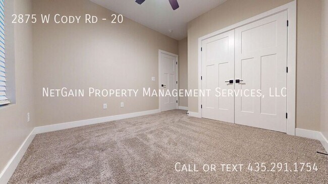 Building Photo - 2875 W Cody Dr