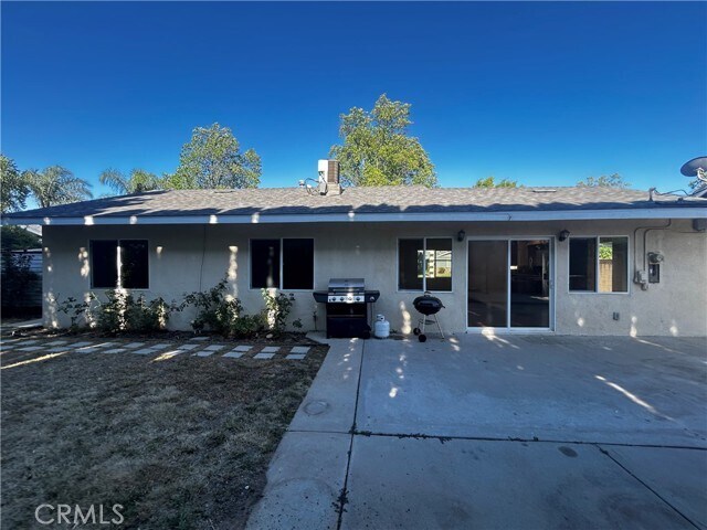 Building Photo - 7845 Sedan Ave