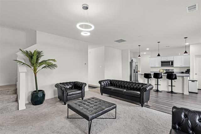 Building Photo - 8348 Hawkview Dr