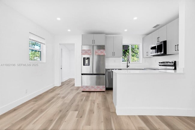 Building Photo - 6117 NW 27th St