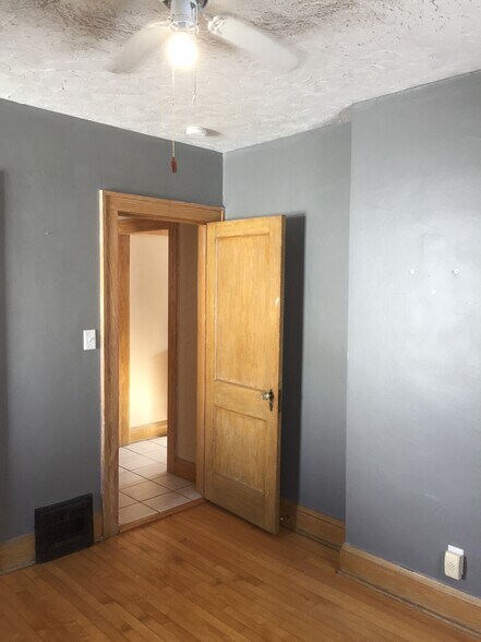 Building Photo - 2525 N 68th St