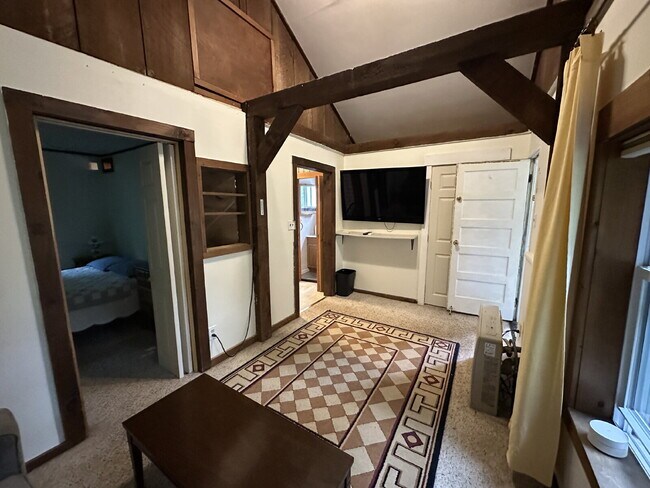 Building Photo - Charming Barrington Cottage Retreat: Fully Equipped 1BR Living with Private Yard Space!