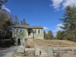 Building Photo - Single family home located in East Freetown