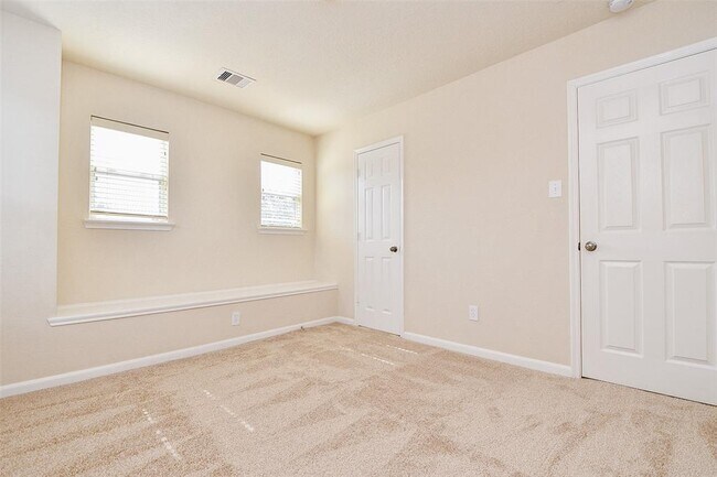 Building Photo - 22238 Orchard Dale Dr