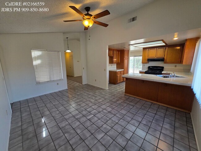 Building Photo - Price Lowered! Moreno Valley 4 Bedroom Home