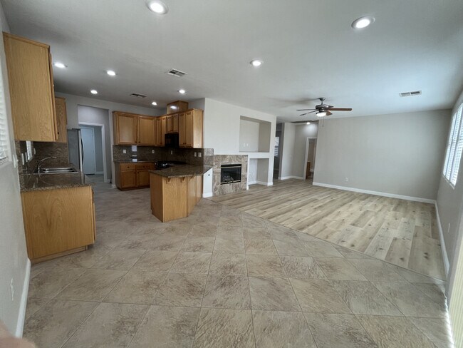 Building Photo - 2313 Scissortail Ct