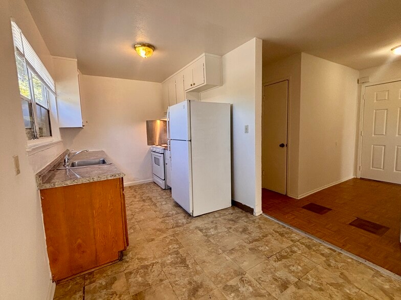 Building Photo - 8522 MacArthur Blvd