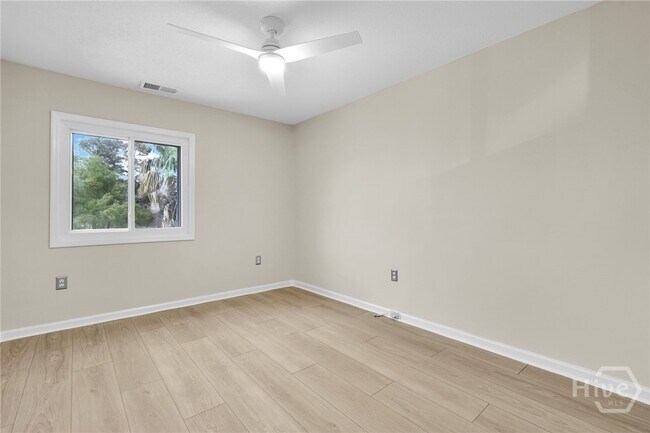 Building Photo - 12502 Apache Ave