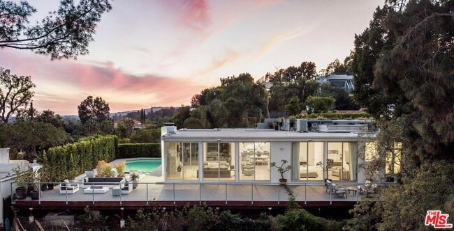 Building Photo - 9260 Cordell Dr