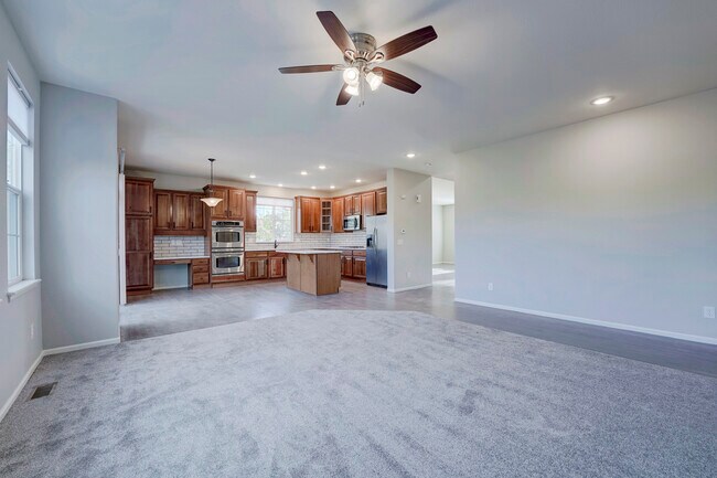 Building Photo - 6004 Nile Cir