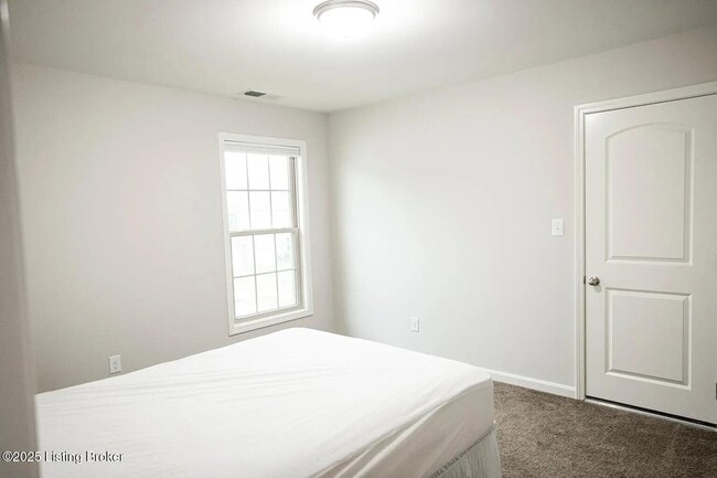 Building Photo - 110 Belden Trl