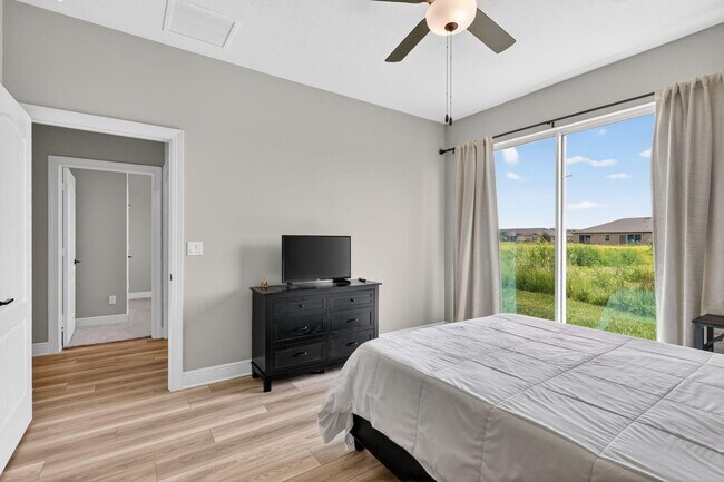 Building Photo - 1808 Gaiety Way