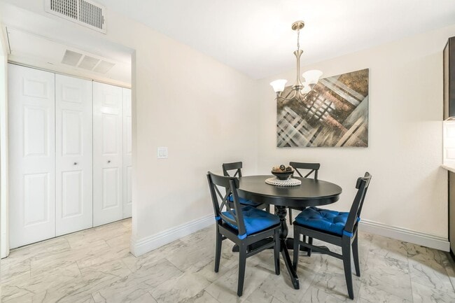 Building Photo - Modern Resort-Style Living in a Beautifully Renovated Gated Community Retreat!