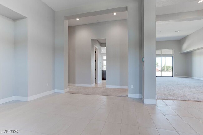 Building Photo - 4778 Outlook Peak St