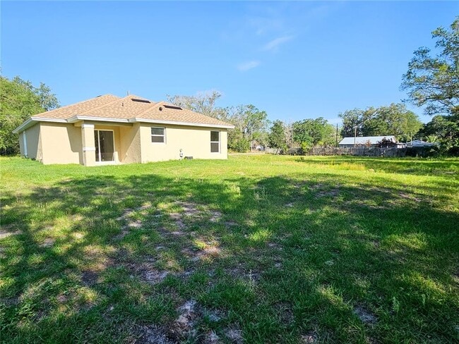 Building Photo - 6921 Central Ave