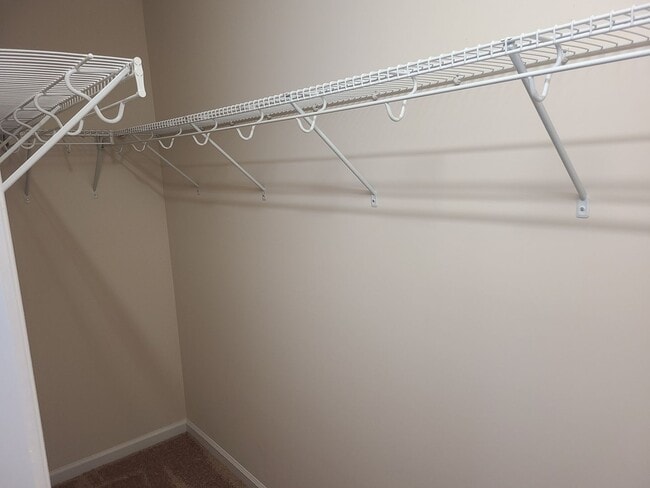 Building Photo - 2 bedroom, 2.5 bath unfurnished townhouse in Holly Ridge - Beacon Woods Community