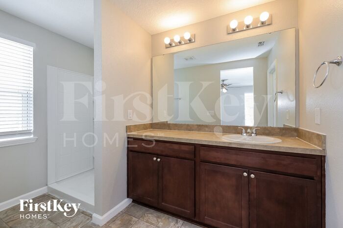 Building Photo - 286 Alford Dr