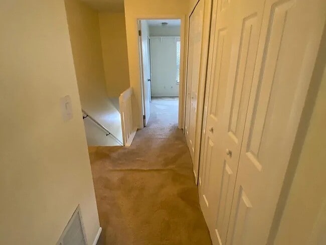 Building Photo - 612 Casa Park K Ct