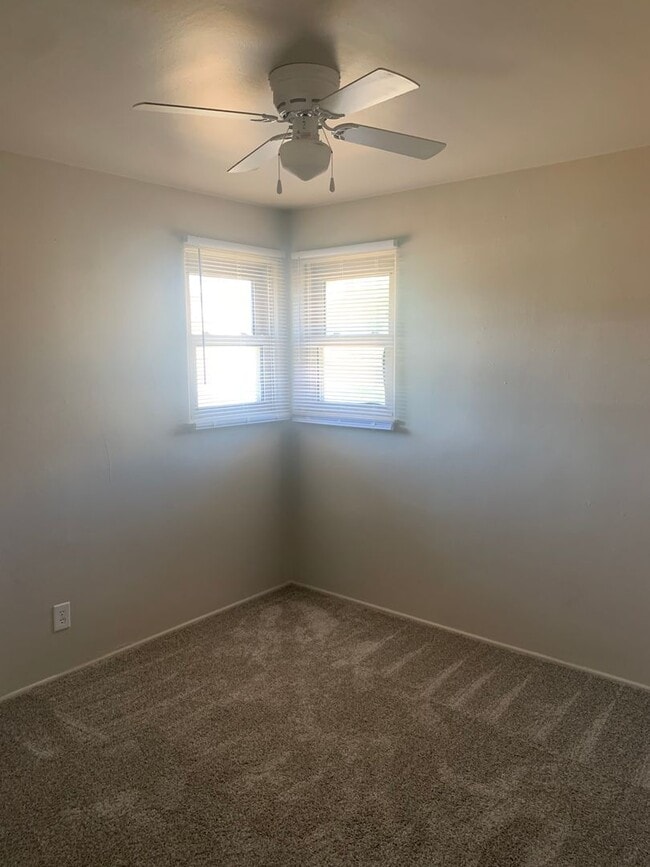 Building Photo - 3 BEDROOM, 1 BATHROOM, RANCH STYLE SINGLE FAMILY HOME WITH OVERSIZED 2 CAR DETACHED GARAGE