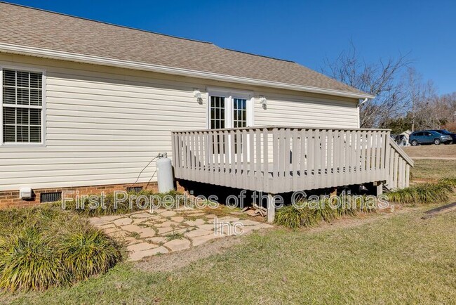 Building Photo - 1111 Quail Haven Dr