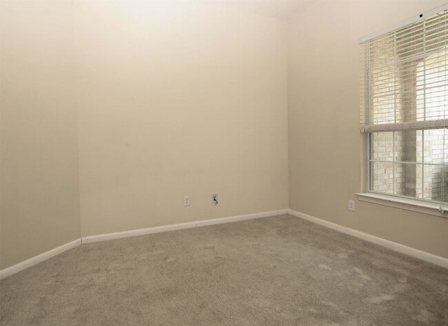 Building Photo - 3735 Tidalwood Dr