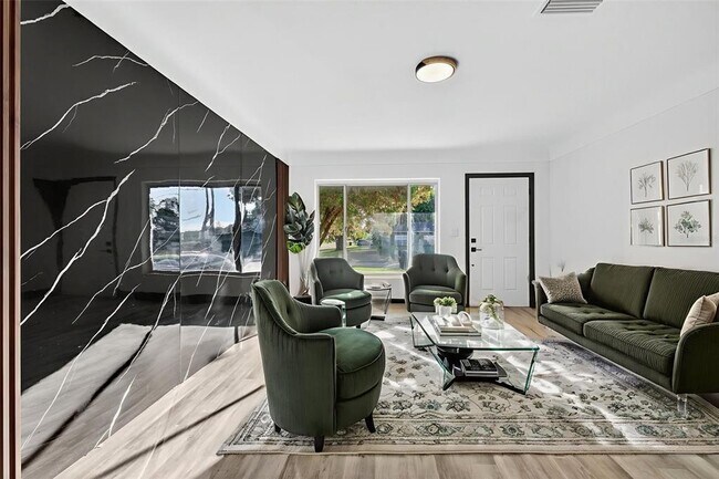 Building Photo - 2401 42nd St S