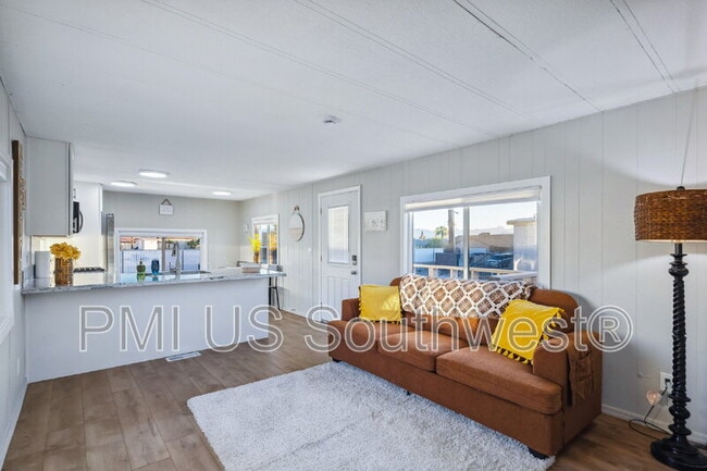 Building Photo - 437 Riverfront Dr