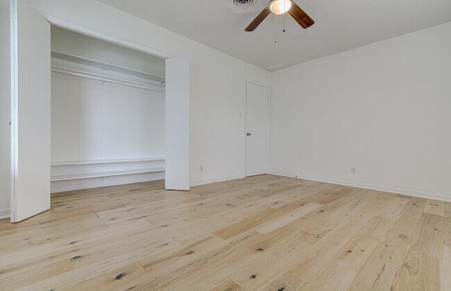 Building Photo - 1711 Brentwood St