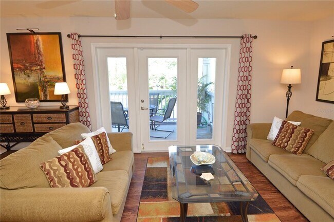 Building Photo - 3889 Pompano Dr SE