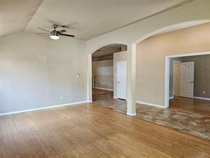 Building Photo - 2204 Zoa Dr