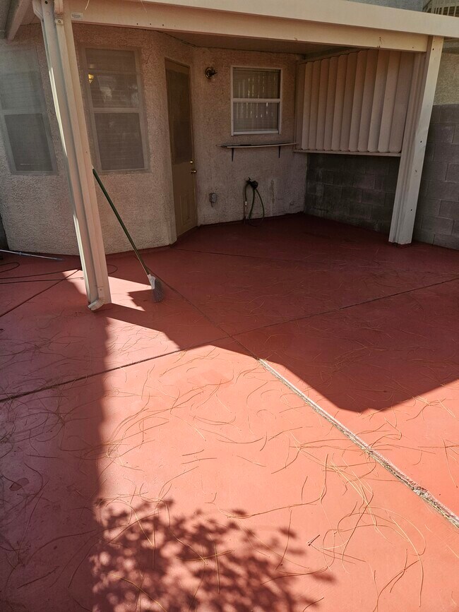 Building Photo - 6102 Hillside Bloom Ct