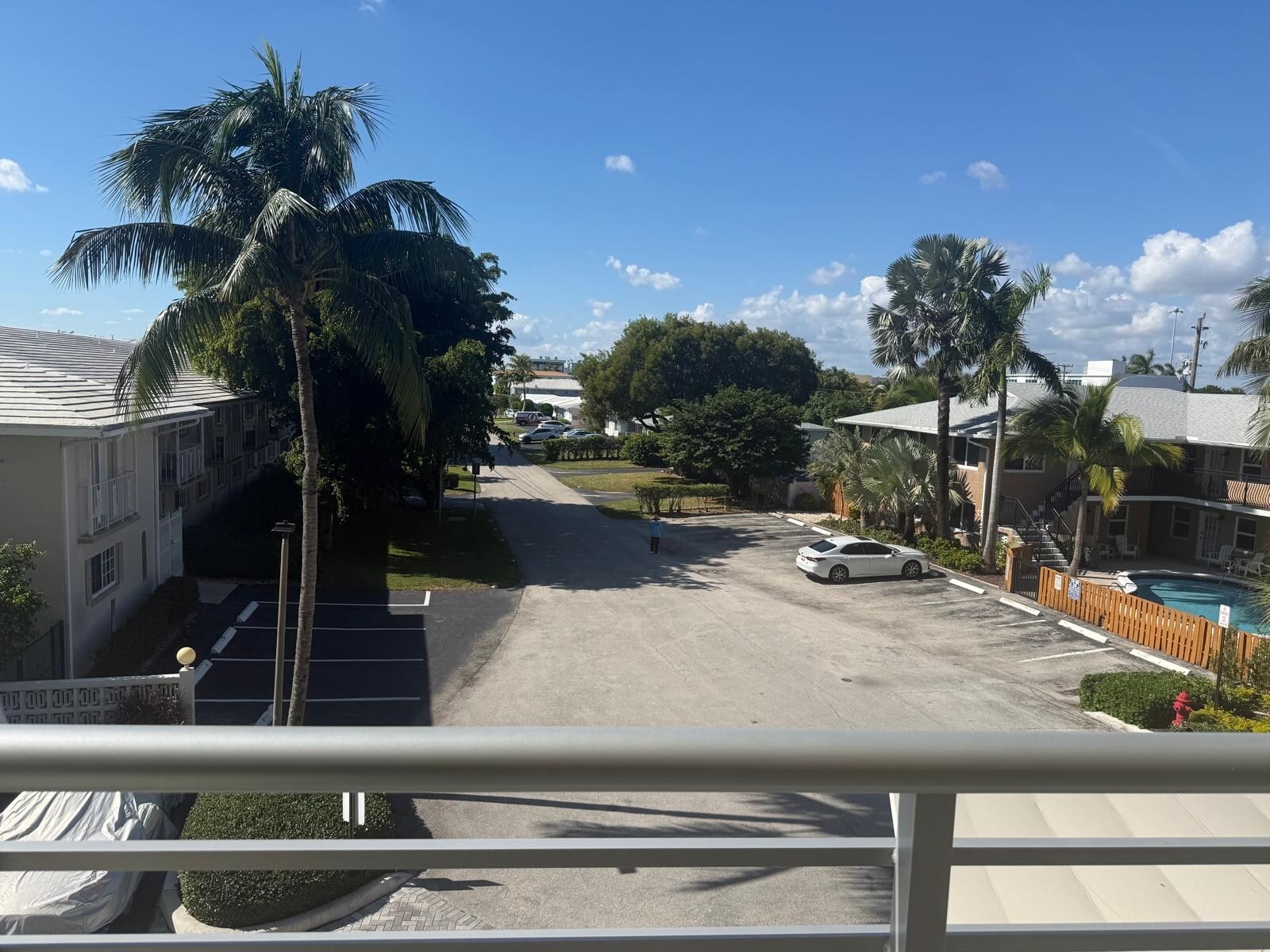 Building Photo - 2900 NE 30th St