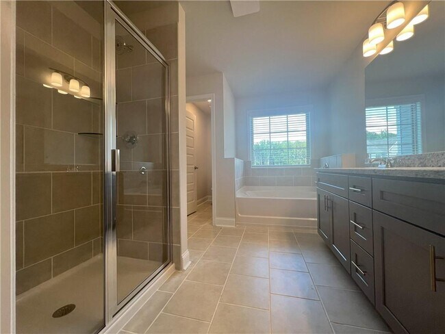 Building Photo - 3907 Lockaby Way