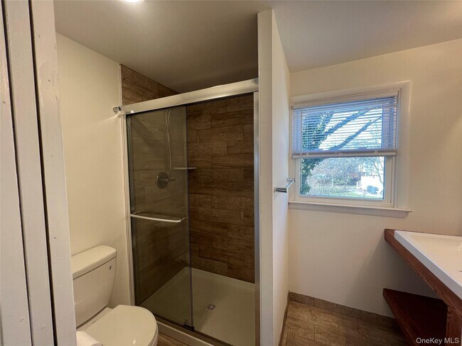 Building Photo - 11 Pulaski Pl