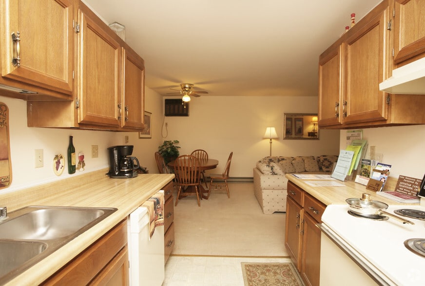 Interior Photo - Security - Londontowne/Robinwood