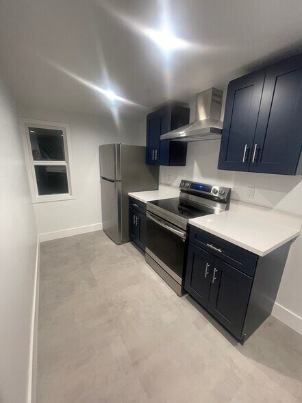 Building Photo - 4449 Palisade Dr