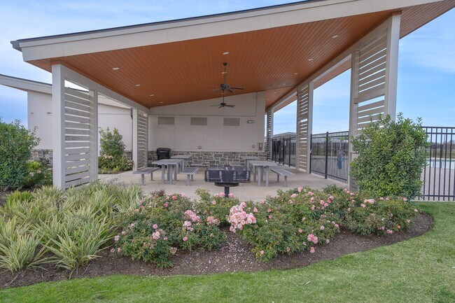 Building Photo - 4526 Waving Willow Wy