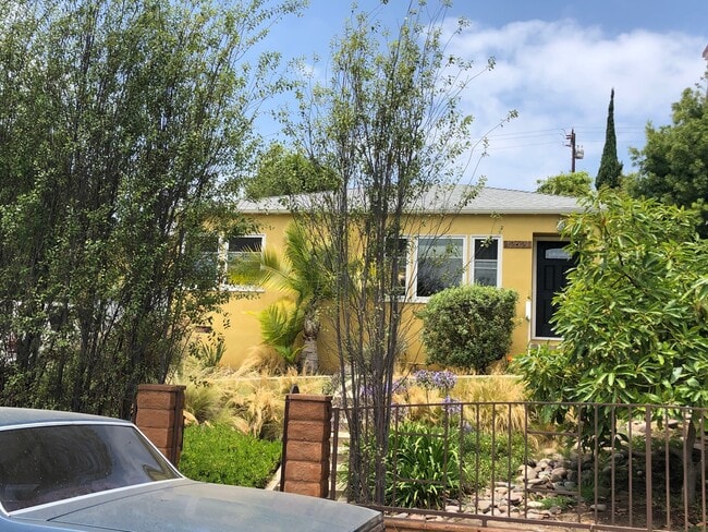 Building Photo - 12621 Woodgreen St