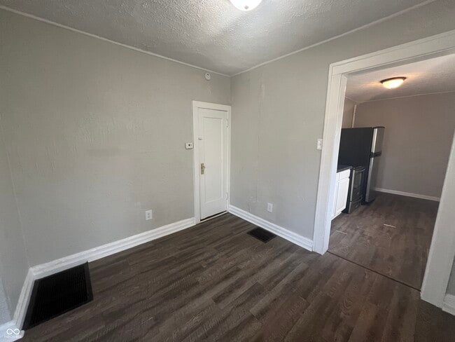 Building Photo - 4919 Orion Ave