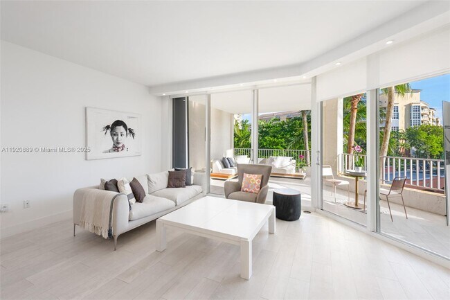 Building Photo - 715 Crandon Blvd