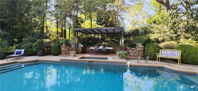 Building Photo - 4224 E Conway Dr NW