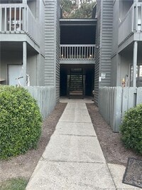 Building Photo - 1912 Tryon Dr